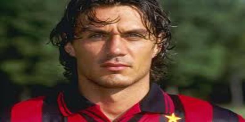 1. Khởi Đầu Sự Nghiệp Tại AC Milan Của Maldini